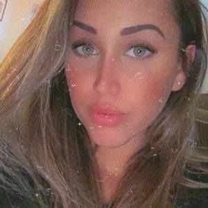 Meet your Posher, Raiza